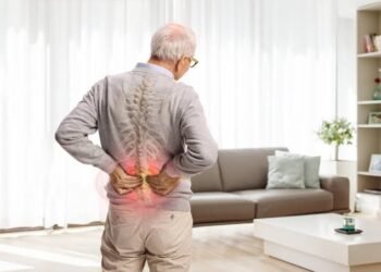 Back Pain: Common Causes and When You Should See a Doctor